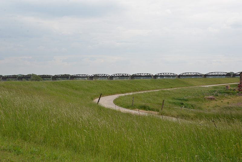 Honig im Kopf Drehort Elbbrücke Dömitz Elbe Brücke Honig im Kopf Drehort Elbbrücke Dömitz Elbe Brücke