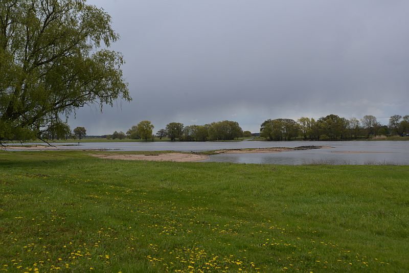 bibi-und-tina-4-kietz-wiese-a 24 bibi-und-tina-4-kietz-wiese-a 24